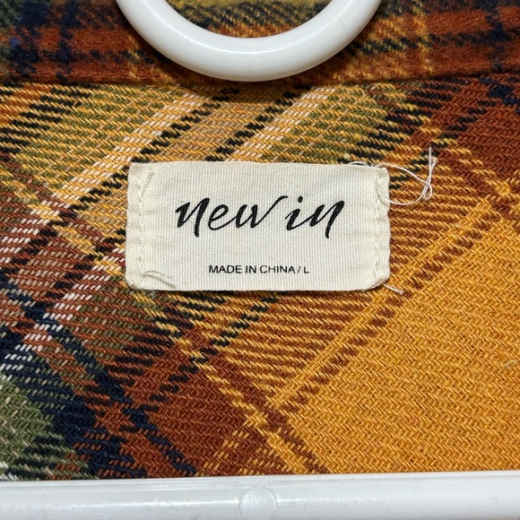 Shacket - Picture 2 of 5